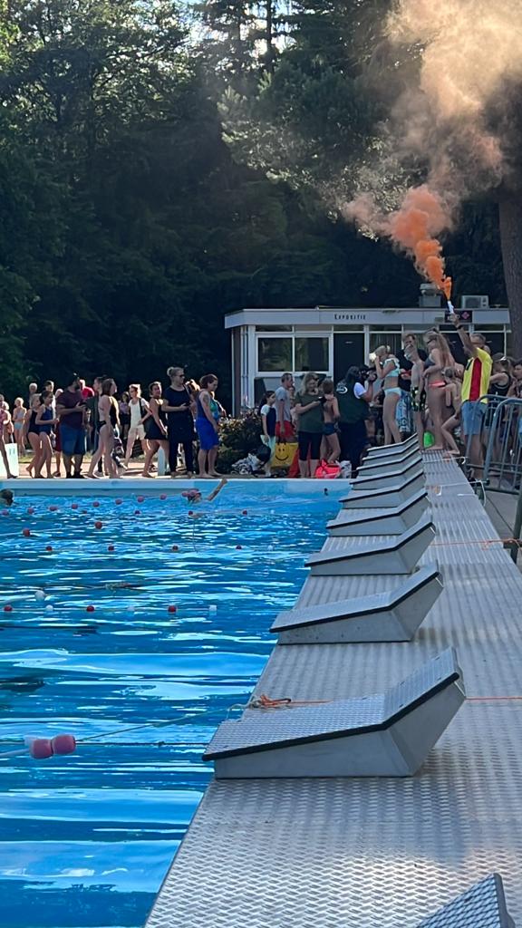 Startschot Zwem4daagse bij Boschbad