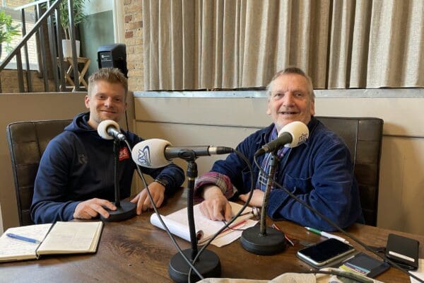 Beweegmakelaar Rik bij Radio Apeldoorn