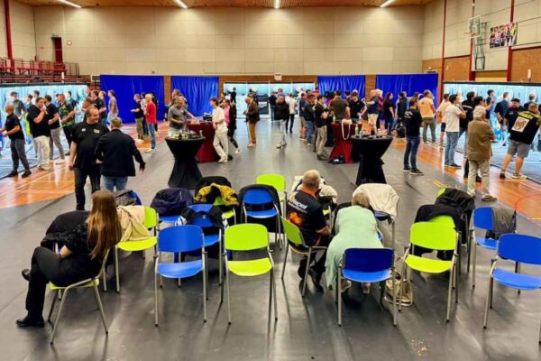 Sporthal Zuiderpark | Succesvolle eerste editie Open Apeldoorn Dartstoernooi